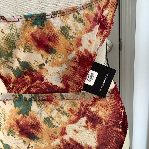 ♠️ Halter Style Bodysuit ♠️ - Picture 5 of 10